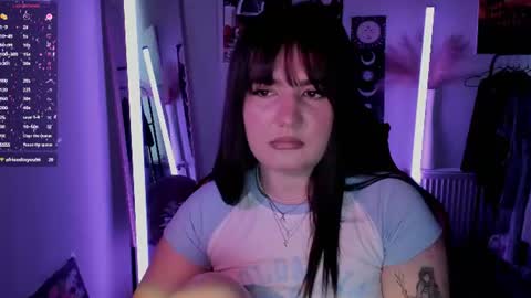 Snapshot of sour_cherry_ chatting on 07-19-26, 04:49 Jennie online show from 07-19-26, 04:49