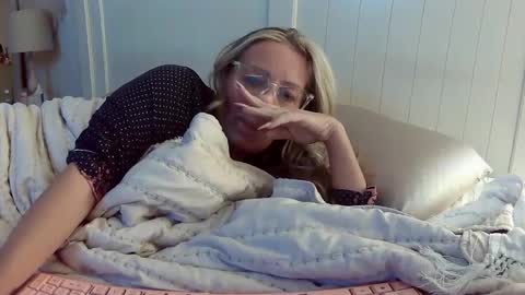 Snapshot of southernbarbii chatting on 02-08-25, 04:57 Your Barbii online show from 02-08-25, 04:57