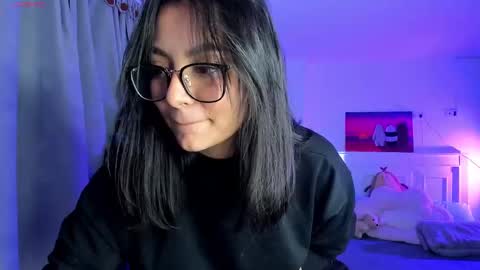 Lili online show from 12-29-24, 02:38