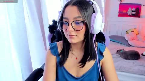 Lili online show from 02-05-25, 08:14