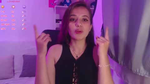 Snapshot of soy_abbyy chatting on 12-16-25, 01:32 Abby online show from 12-16-25, 01:32