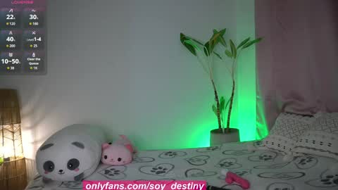 Snapshot of soy_destiny1 chatting on 05-18-26, 01:45 ig soy destiny1 online show from 05-18-26, 01:45