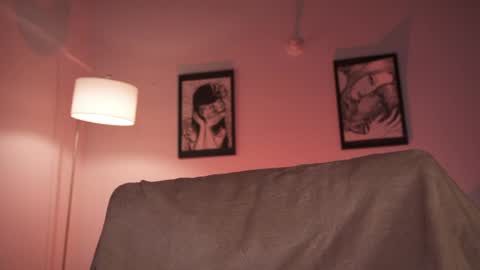 Snapshot of soy_iris chatting on 05-05-26, 12:46 Irisita online show from 05-05-26, 12:46