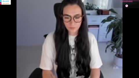 Luisa    online show from 01-18-25, 10:39