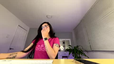 Luisa    online show from 01-21-25, 11:45