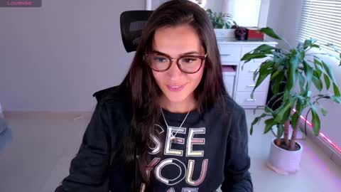 Luisa    online show from 01-29-25, 10:11