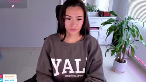 Luisa    online show from 01-30-25, 09:04