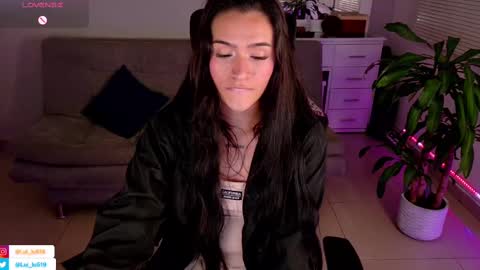 Luisa    online show from 02-23-25, 11:58