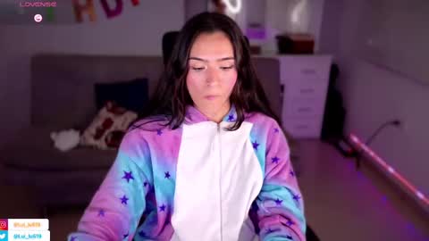 Luisa    online show from 03-08-25, 02:34