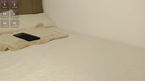 Instagram Soyamandaa  1 online show from 03-23-26, 02:37