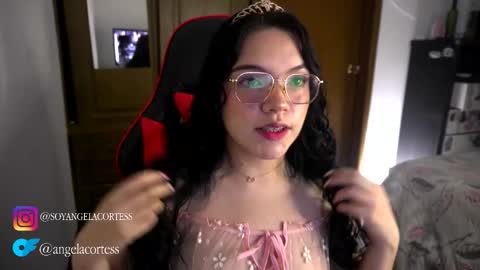 Snapshot of soyangelacortes chatting on 10-27-25, 02:37 soyangelacortes online show from 10-27-25, 02:37