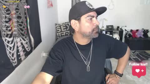 El Carlitos online show from 05-23-26, 04:55