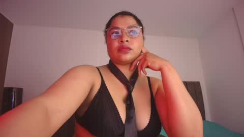 Snapshot of soynerea chatting on 06-10-26, 02:23 online show from 06-10-26, 02:23