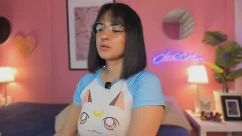 Snapshot of soysaraa_ chatting on 04-28-26, 05:01 Aleja online show from 04-28-26, 05:01
