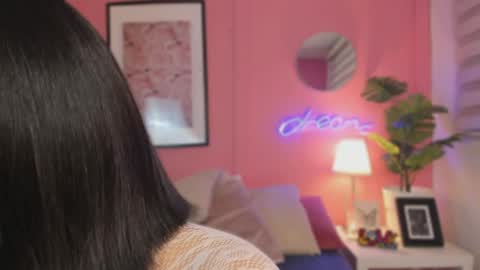 Snapshot of soysaraa_ chatting on 04-30-26, 05:03 Aleja online show from 04-30-26, 05:03