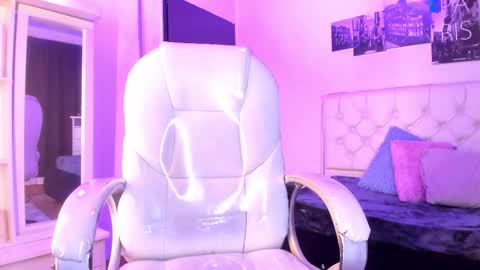      online show from 11-11-25, 01:16