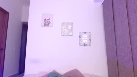      online show from 03-27-26, 01:55