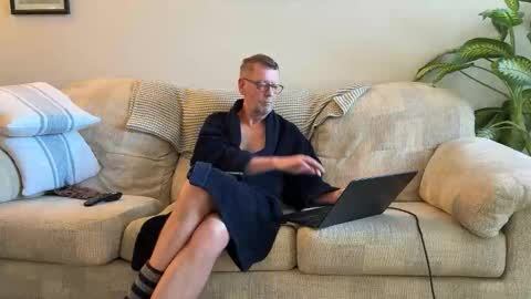 Snapshot of spaceman_fun chatting on 01-10-26, 11:56 spaceman_fun online show from 01-10-26, 11:56