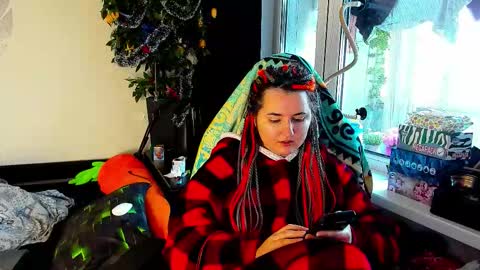 Snapshot of spanking_girls chatting on 01-12-26, 06:51 Evgenia online show from 01-12-26, 06:51