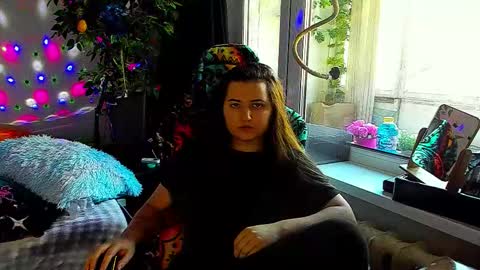 Snapshot of spanking_girls chatting on 02-27-26, 08:36 Evgenia online show from 02-27-26, 08:36