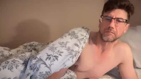 Snapshot of sparker1169 chatting on 12-03-24, 12:06 Dad online show from 12-03-24, 12:06