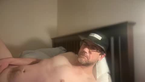 Snapshot of sparker1169 chatting on 01-19-25, 07:36 Dad online show from 01-19-25, 07:36