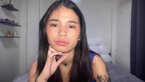 Snapshot of sparklexcx chatting on 02-17-26, 01:51 Sparkle online show from 02-17-26, 01:51