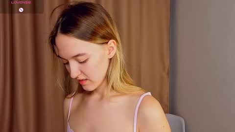 Snapshot of sparkusha chatting on 02-18-26, 06:48 Mary online show from 02-18-26, 06:48