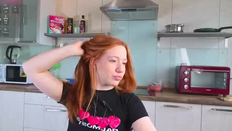 Nika online show from 05-11-26, 01:22