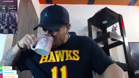 Snapshot of spartacus_cam chatting on 01-12-25, 05:45     online show from 01-12-25, 05:45