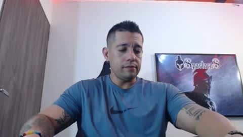 Snapshot of spartacus_cam chatting on 09-13-25, 05:29     online show from 09-13-25, 05:29