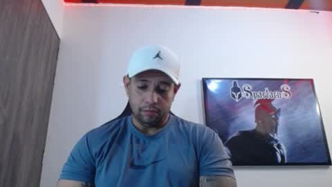 Snapshot of spartacus_cam chatting on 09-22-25, 05:20     online show from 09-22-25, 05:20