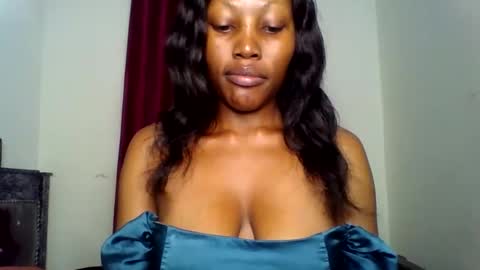 Snapshot of specialebonie chatting on 12-22-25, 05:59 specialebonie online show from 12-22-25, 05:59