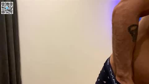 Snapshot of speed_god chatting on 09-22-25, 08:22 Alex online show from 09-22-25, 08:22