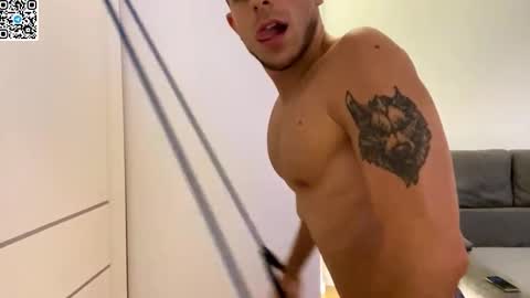 Snapshot of speed_god chatting on 10-12-25, 09:36 Alex online show from 10-12-25, 09:36