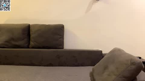 Snapshot of speed_god chatting on 10-13-25, 08:31 Alex online show from 10-13-25, 08:31