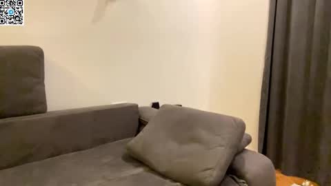 Snapshot of speed_god chatting on 10-18-25, 09:37 Alex online show from 10-18-25, 09:37