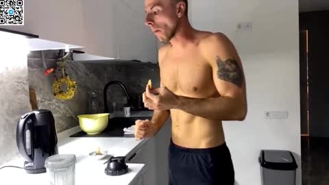 Snapshot of speed_god chatting on 12-03-25, 09:57 Alex online show from 12-03-25, 09:57