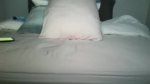 speedoguy78 online show from 09-28-25, 02:55