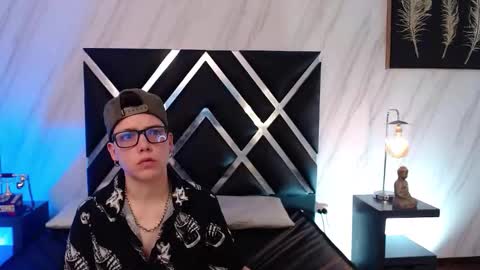 spencerm_ online show from 12-01-25, 07:52