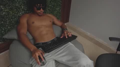 Snapshot of spent_0 chatting on 12-02-25, 11:45 spent_0 online show from 12-02-25, 11:45