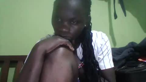 spicy_bella69 online show from 05-28-26, 02:42