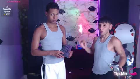    online show from 11-11-25, 02:33