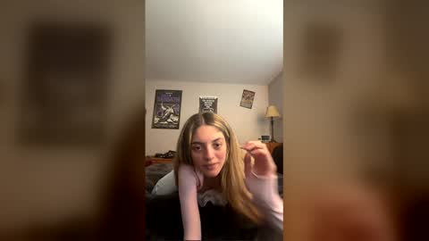 Snapshot of spicydiamond23 chatting on 05-28-26, 09:23 spicydiamond23 online show from 05-28-26, 09:23