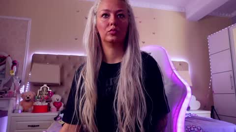 Alicia online show from 06-08-26, 07:53