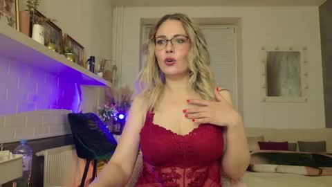 Snapshot of spicyhotmilf chatting on 05-13-26, 08:06 Lexsy online show from 05-13-26, 08:06