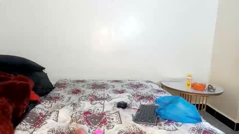 Snapshot of spicyshante chatting on 09-25-25, 12:20 Shante online show from 09-25-25, 12:20