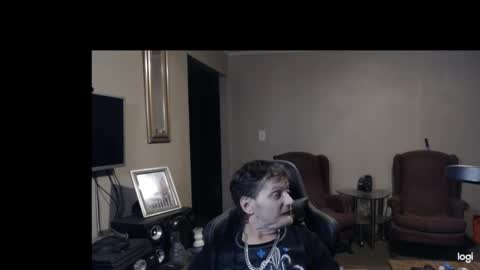 bri and mags fun room online show from 01-20-25, 04:10