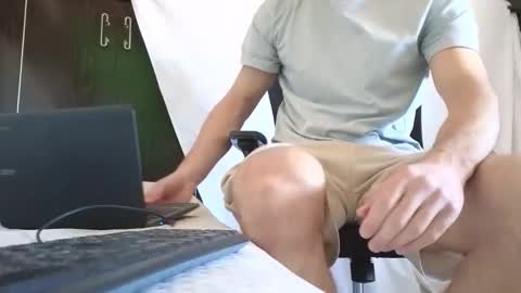 Marco. When Im offline you can view premium content in bio online show from 10-13-25, 12:16