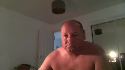Snapshot of spidey1051a chatting on 05-16-26, 10:47 spidey1051a online show from 05-16-26, 10:47